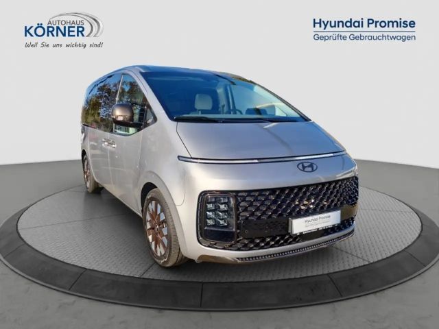 Hyundai Staria Signature Vierwielaandrijving