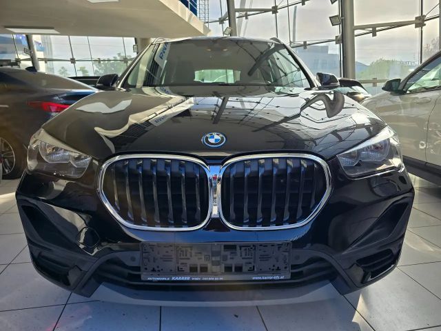 BMW X1 25e Hybrid Allrad Aut. Navigation/Parkassistent