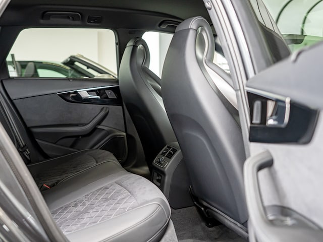 Audi RS4 Avant Quattro