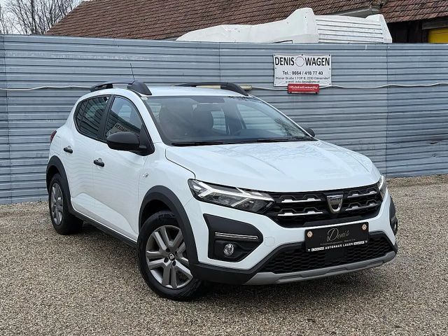 Dacia Sandero Essential Stepway TCe 90