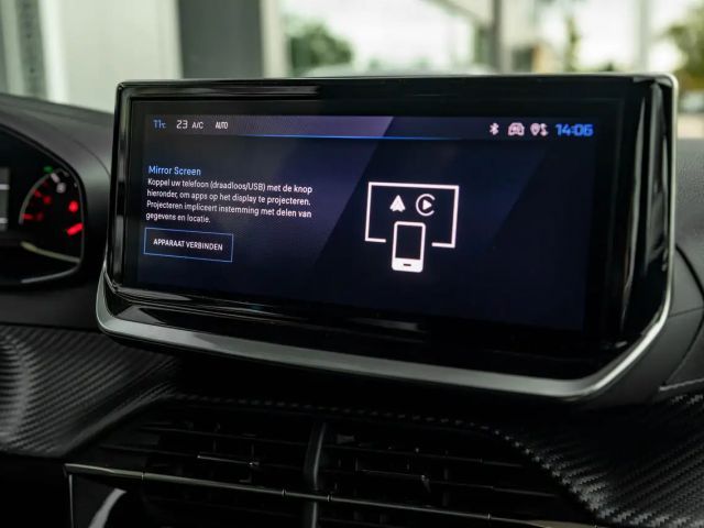 Peugeot 2008 100pk MT6 | Camera | Navi | Parkeers. a |  Carp...