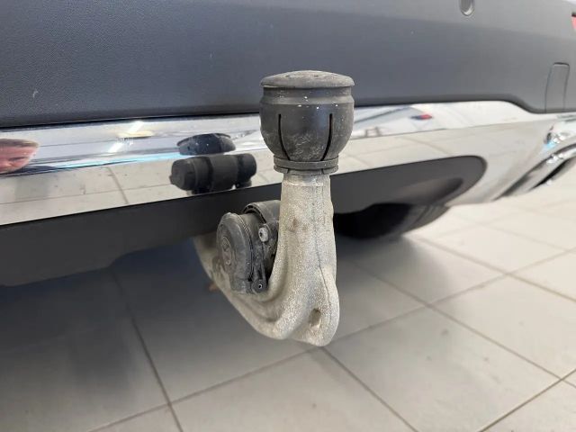 Mercedes-Benz GLA 200 4MATIC GLA 200 d