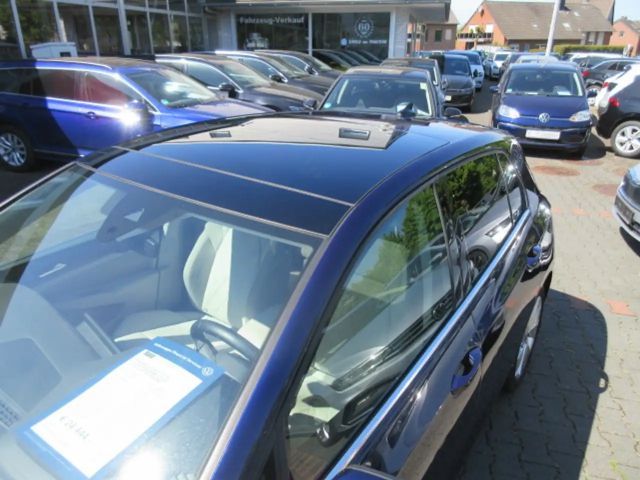 Volkswagen Golf 1.5 eTSI DSG IQ.Drive Style