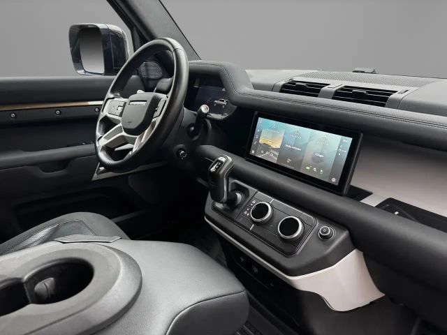 Land Rover Defender 2.0 110 D240 SE