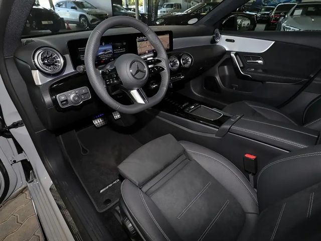 Mercedes-Benz A 180 AMG Line