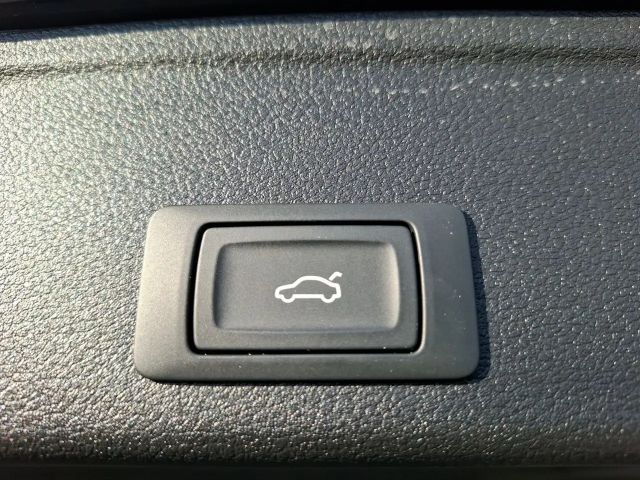 Audi A4 40 TDI Avant Quattro S-Line