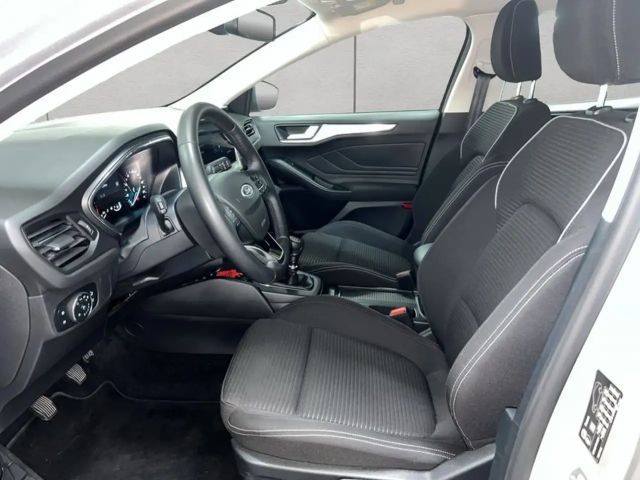 Ford Focus Titanium Wagon