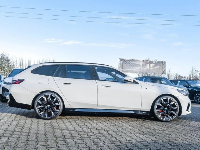 BMW 540 540d M-Sport Touring xDrive