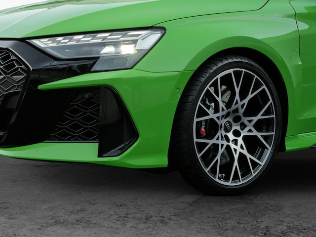 Audi RS3 Quattro S-Tronic Sedan