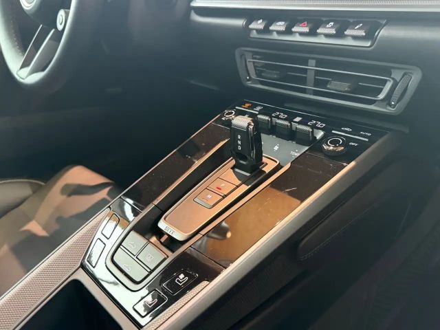 Porsche 992 4S Carrera Coupé