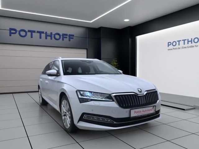 Skoda Superb 2.0 TDI Combi Style Style