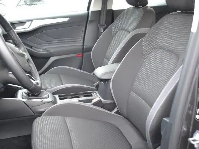 Ford Focus Cool & Connect Wagon