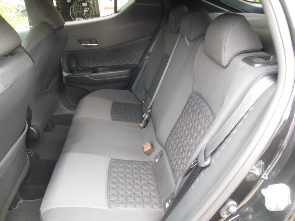 Toyota C-HR 5-deurs Plus