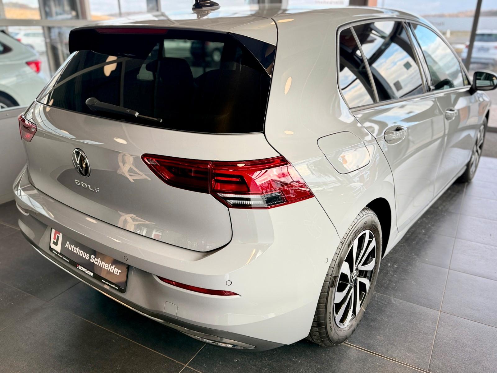 Volkswagen Golf 1.5 TSI Golf VIII Life