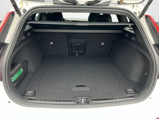 Volvo V60 Cross Country AWD Plus