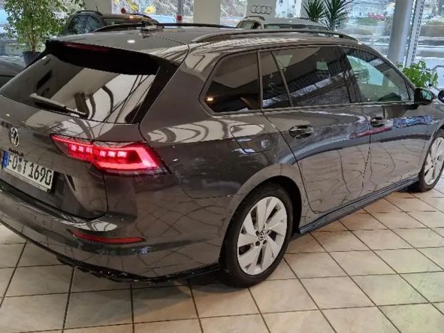 Volkswagen Golf DSG R-Line Variant