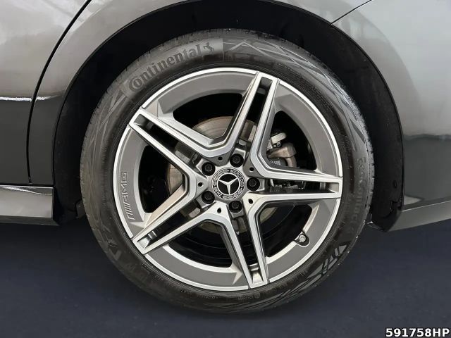 Mercedes-Benz CLA 180 AMG Line