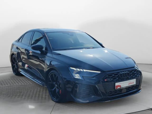 Audi RS3 Quattro S-Tronic Sedan