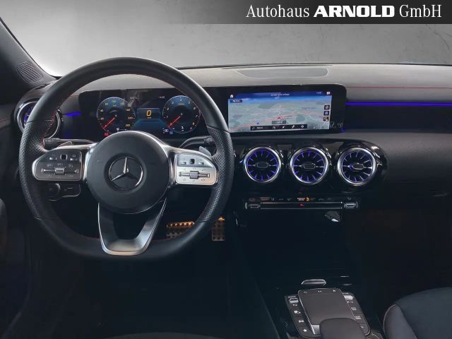 Mercedes-Benz CLA 200 AMG Line Shooting Brake