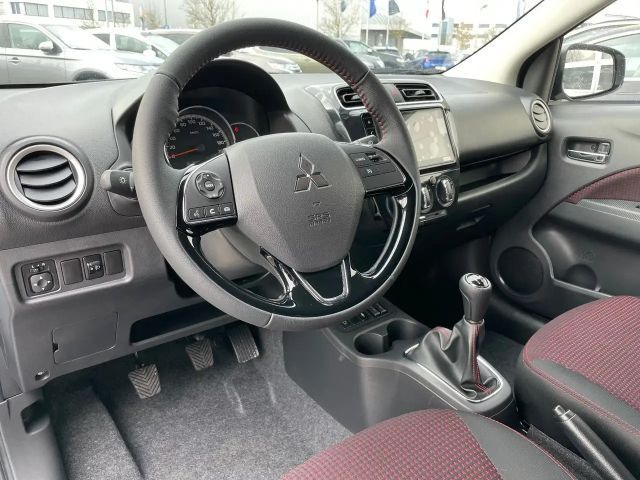 Mitsubishi Space Star Star