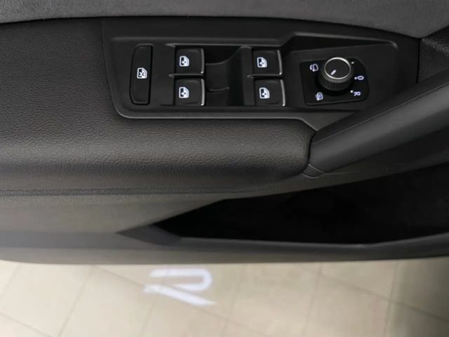 Volkswagen Tiguan 2.0 TSI R 4Motion KAMERA+PANO+AHK+MATRIX+APP+LA...