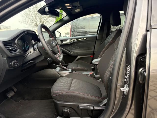 Ford Focus ST Line Wagon