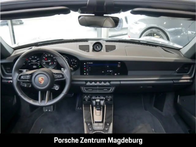 Porsche 992 Cabrio Carrera GTS