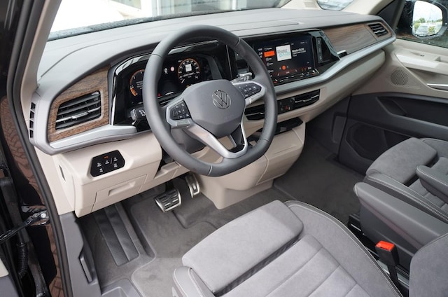 Volkswagen Multivan 2.0 TDI DSG Style T7