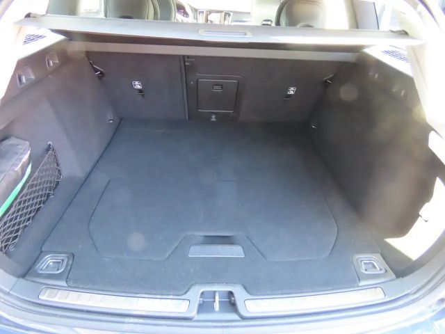 Volvo V60 Dark Ultimate