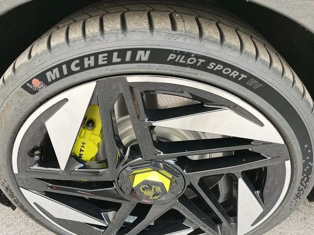 Abarth 600e Scorpionissima