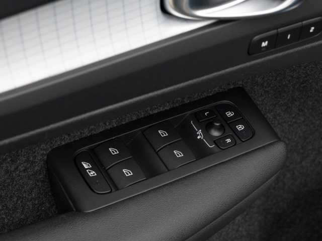 Volvo XC40 Dark Plus Recharge