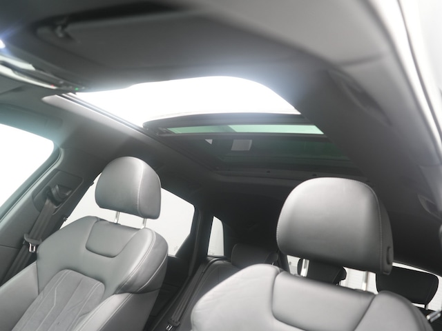 Audi Q8 e-tron 50 Quattro S-Line