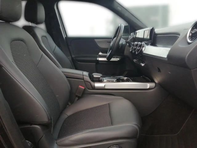 Mercedes-Benz GLB 200 4MATIC Progressive