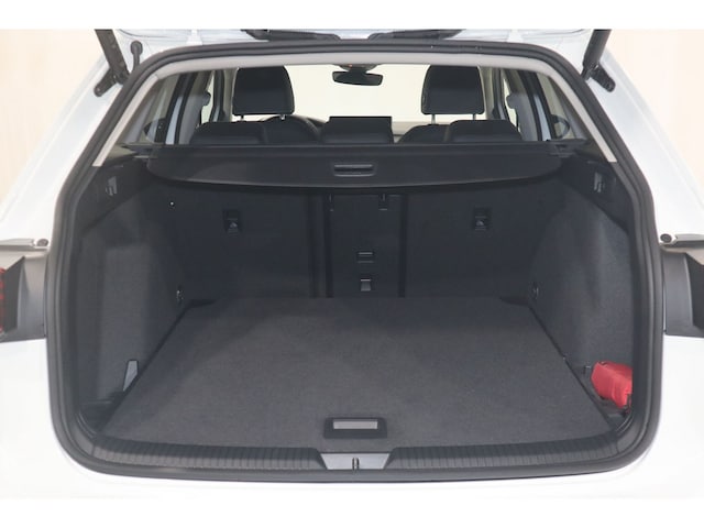 Volkswagen Golf 1.5 eTSI DSG Variant