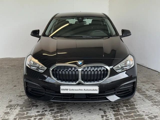 BMW 116 116i 5-deurs Sedan