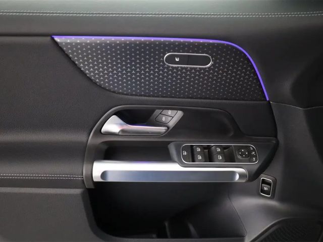 Mercedes-Benz GLB 180 Österreich-Edition AHK Winterpaket