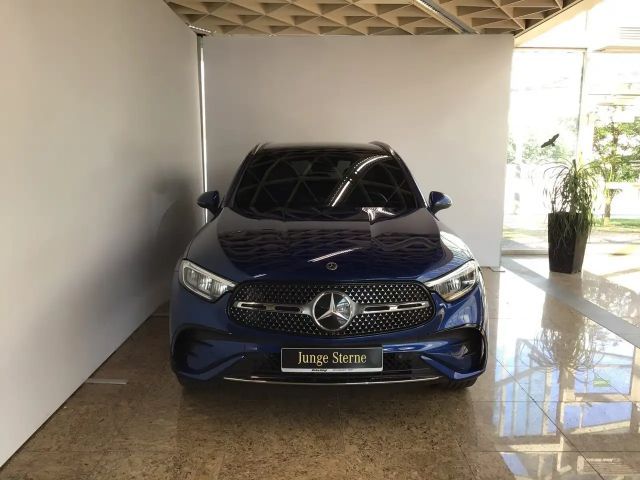 Mercedes-Benz GLC 300 4MATIC AMG Line GLC 300 d