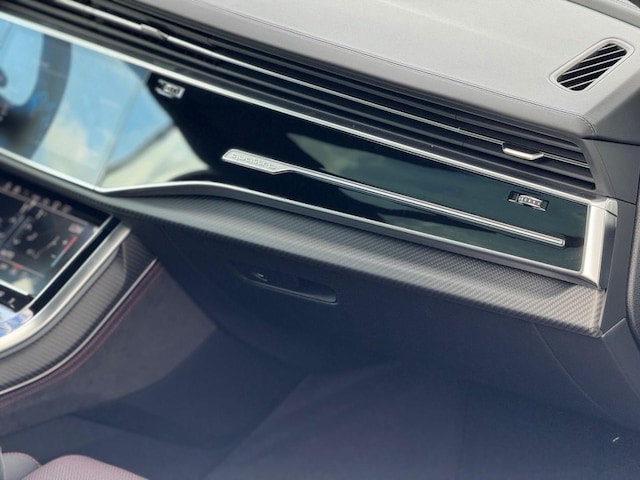 Audi RS Q8 Performance Quattro