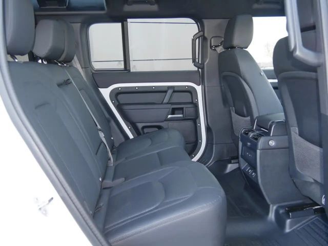 Land Rover Defender 110 Dynamic