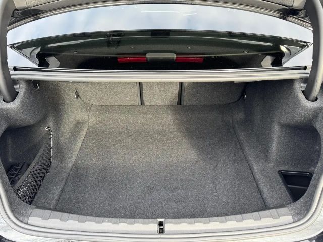 BMW 320 320d M-Sport Sedan xDrive