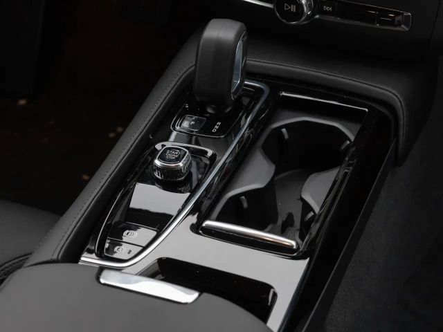 Volvo V60 AWD Dark Hybrid Plus