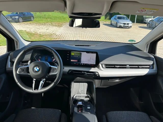BMW 220 220i Active Tourer