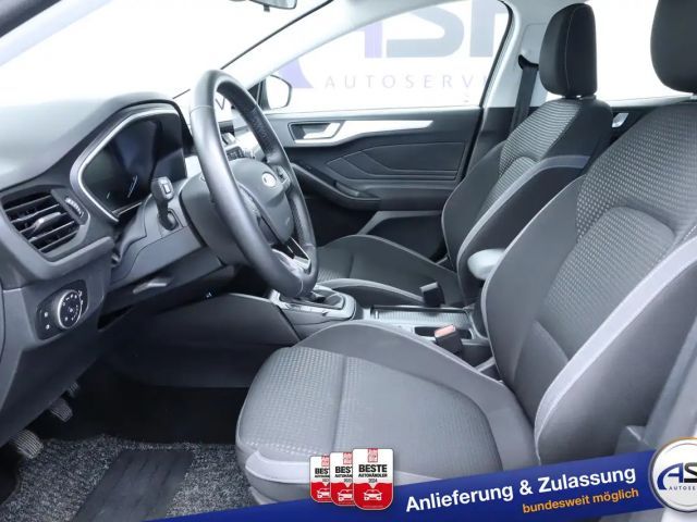 Ford Focus Cool & Connect Wagon