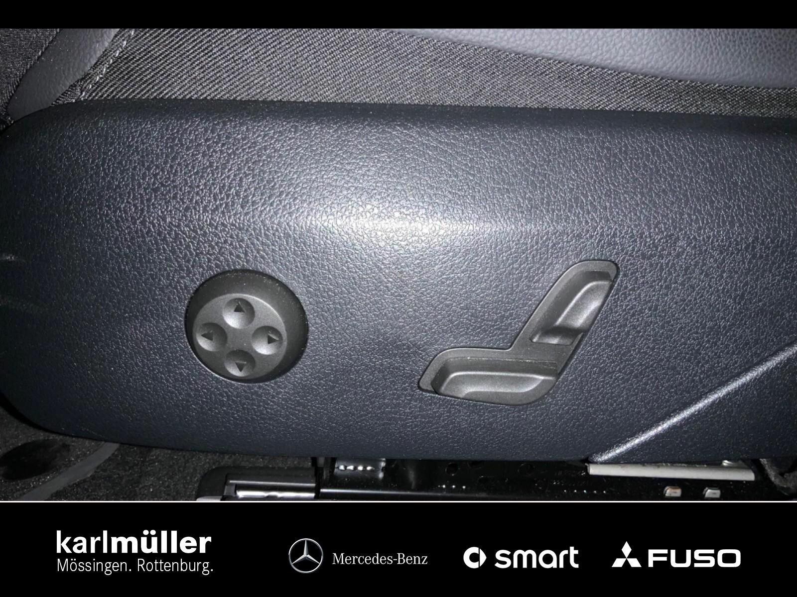 Mercedes-Benz C 200 AVANTGARDE Sedan