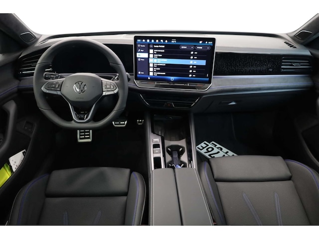 Volkswagen Passat 1.5 eTSI R-Line