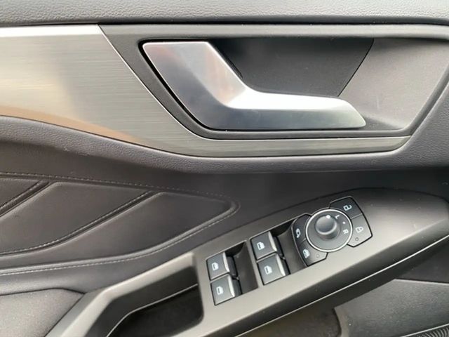 Ford Focus EcoBoost Titanium Wagon