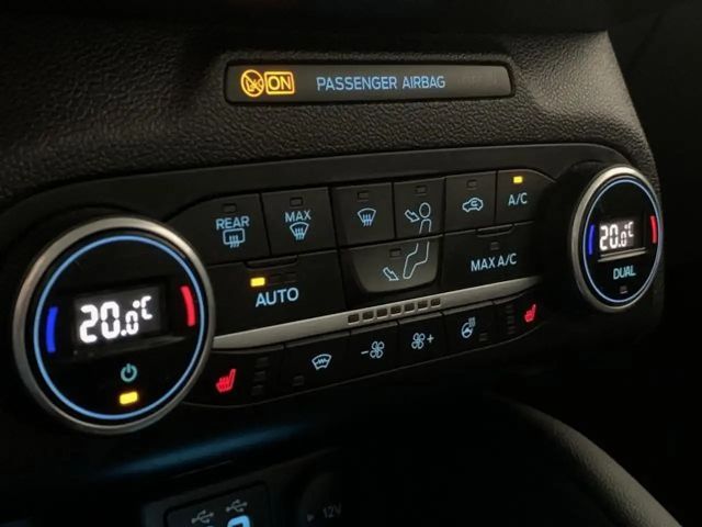 Ford Focus Titanium Wagon