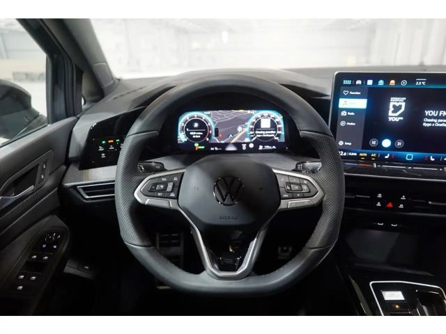 Volkswagen Golf 1.5 eTSI IQ.Drive R-Line Variant