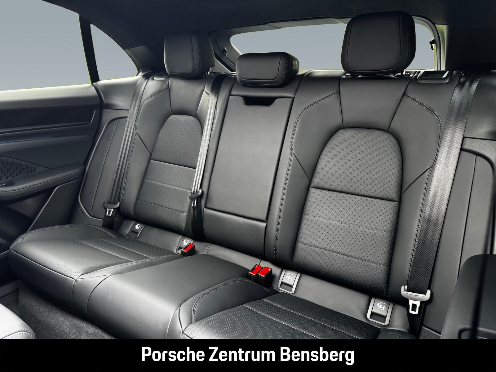 Porsche Macan Electric