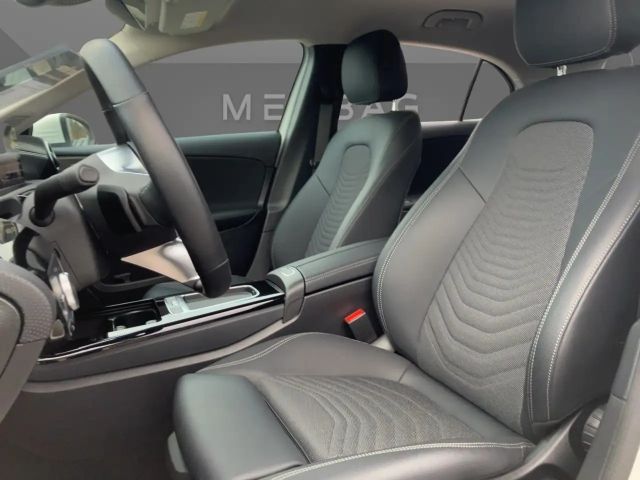 Mercedes-Benz A 180 Progressive